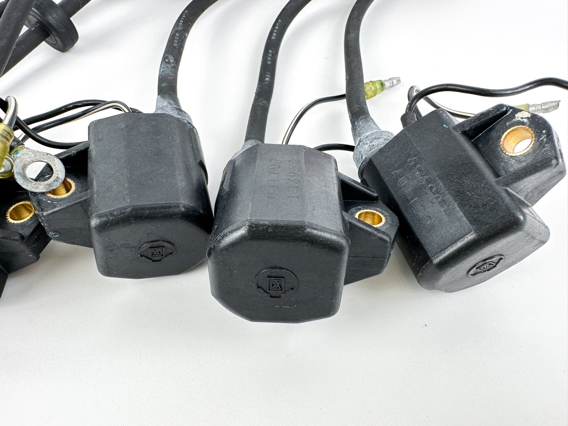 2004 Yamaha 150 HP 2 Stroke Outboard Ignition Coil Set 6E3-82370-21-00 Tested