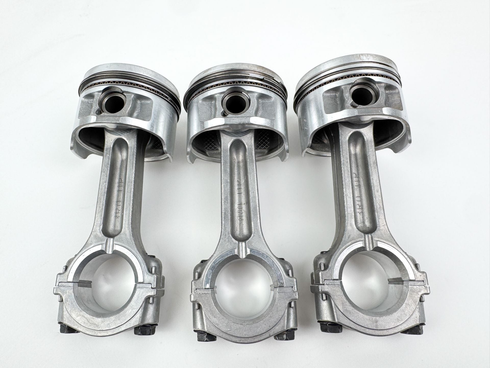 2007 Mercury 25 HP 4 Stroke Outboard Piston & Connecting Rod Set 834961T03 OEM