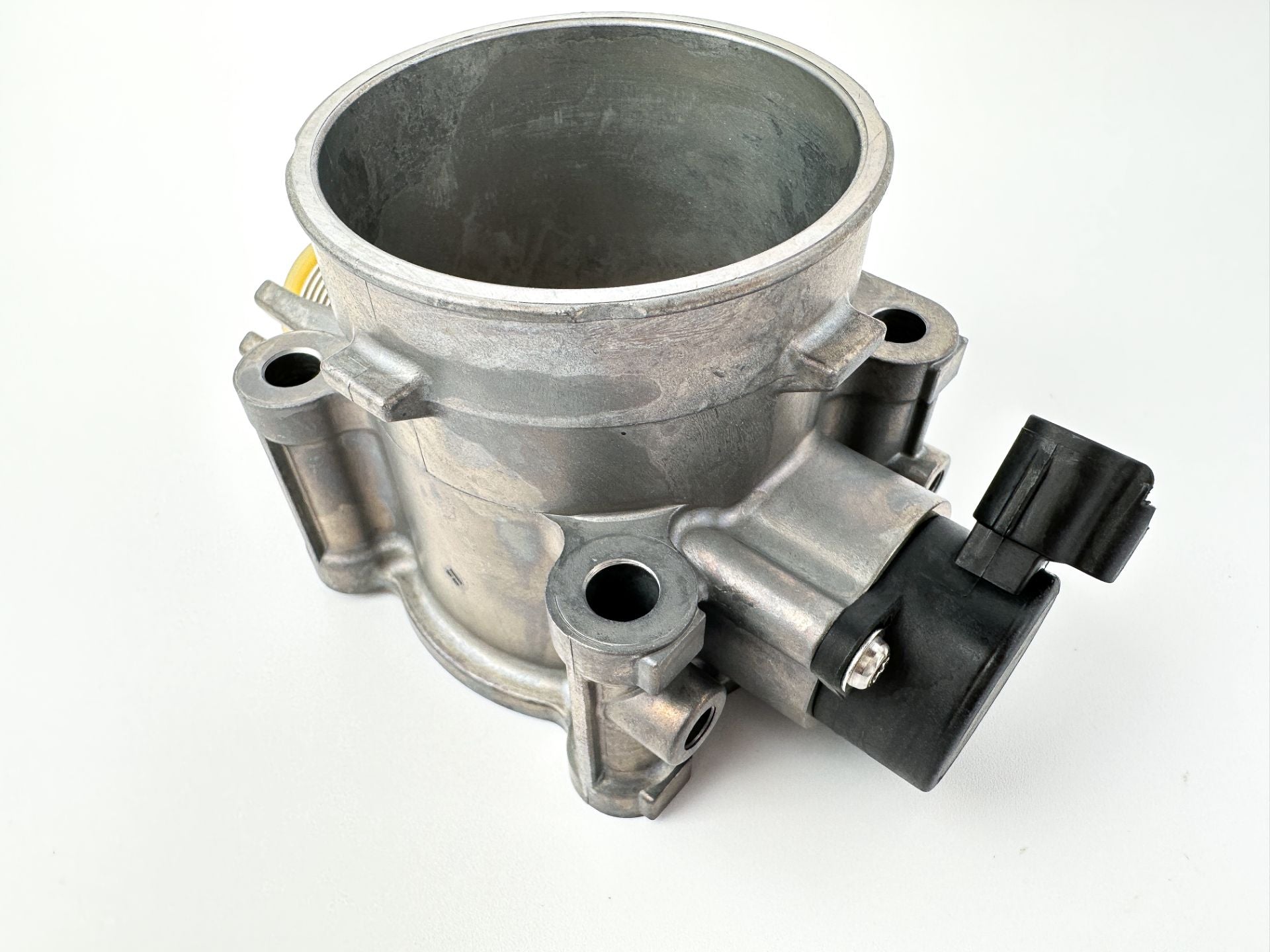 2016 Yamaha 115 HP 4 Stroke Outboard Throttle Body Assembly 6EK-13751-00-00 OEM