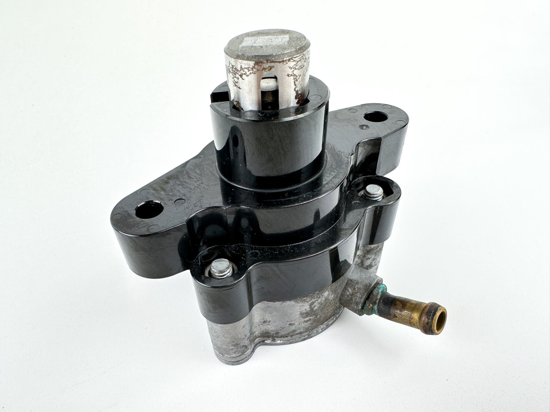 2005 Yamaha 115 HP 4 Stroke Outboard Fuel Pump 68V-24410-00-00 OEM