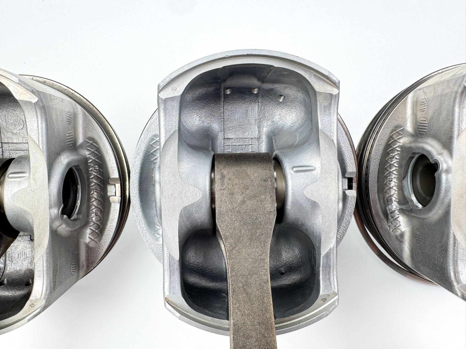 2010 Yamaha 250HP 4 Stroke Outboard Piston W/ Connecting Rod Set VMAX