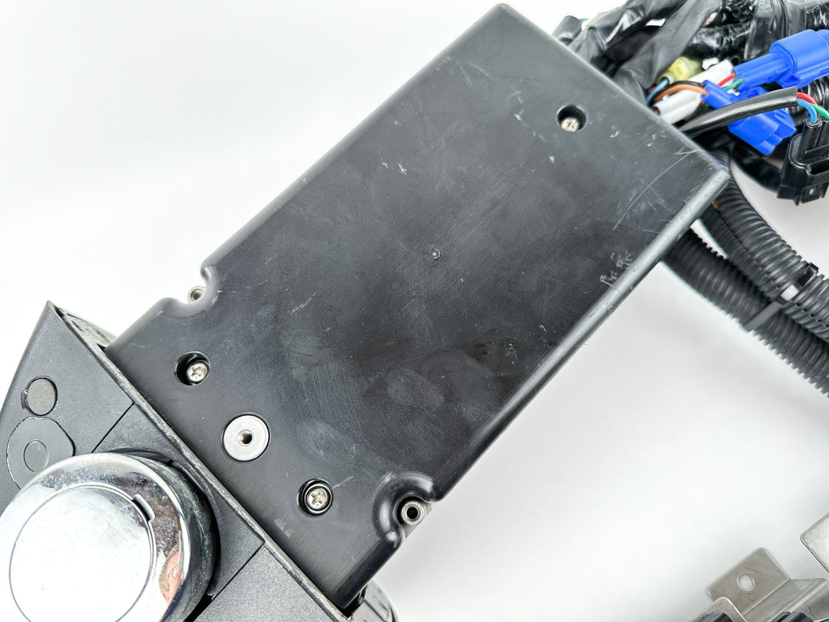 Yamaha Outboard DEC 6x6 Triple Engine Top Mount Binnacle Control Box