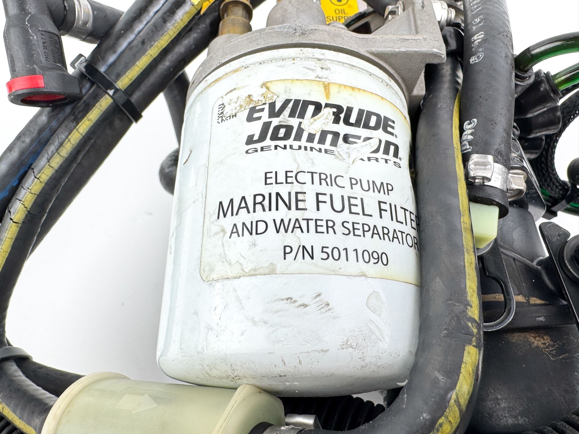 2005 Evinrude 115 HP 2 Stroke Outboard Oil Manifold & Pump 5000836 OEM