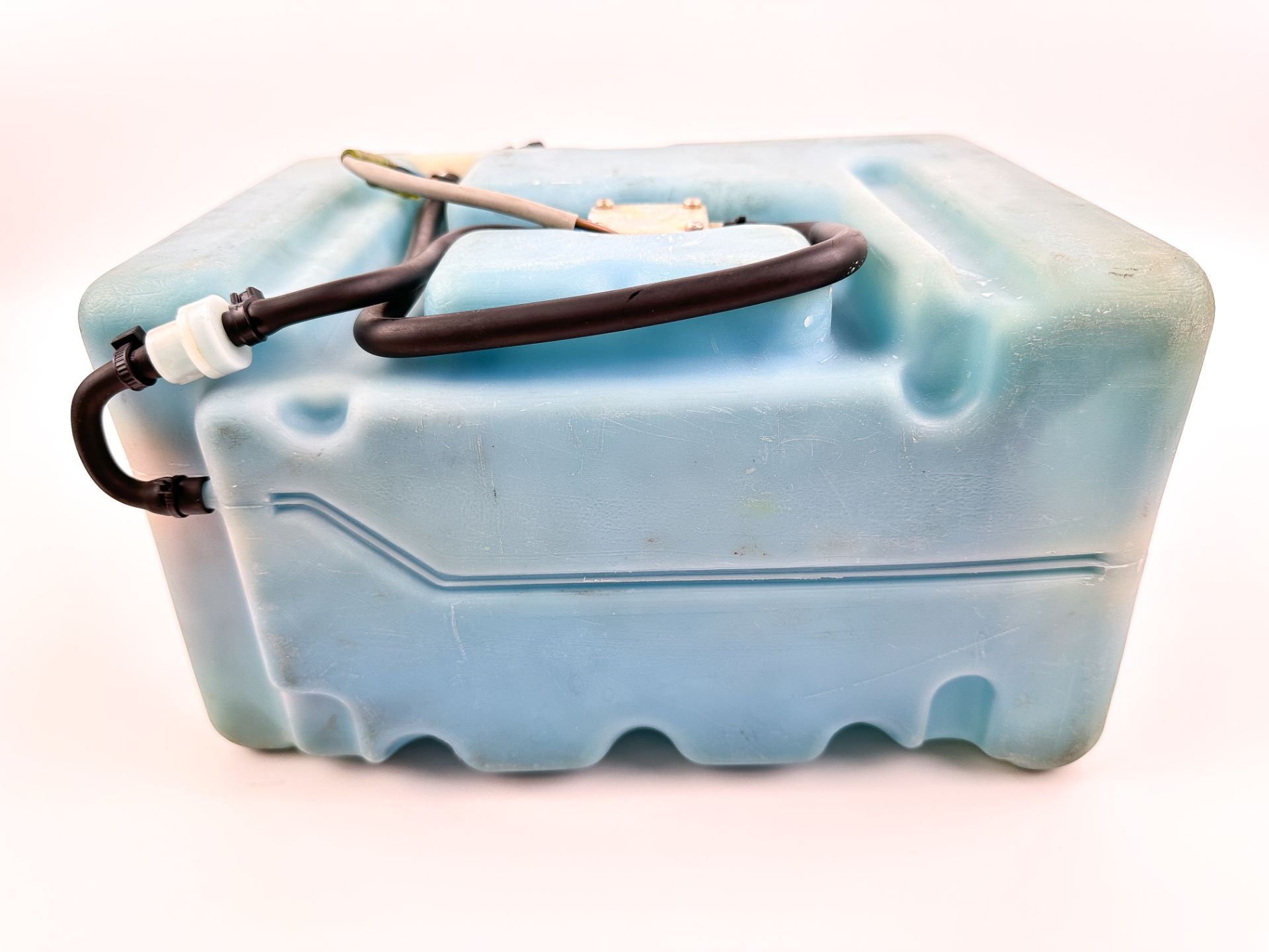 Yamaha Outboard 2 Stroke 10.5L Remote Oil Tank With Pump & Sensor 2.8 Gallons