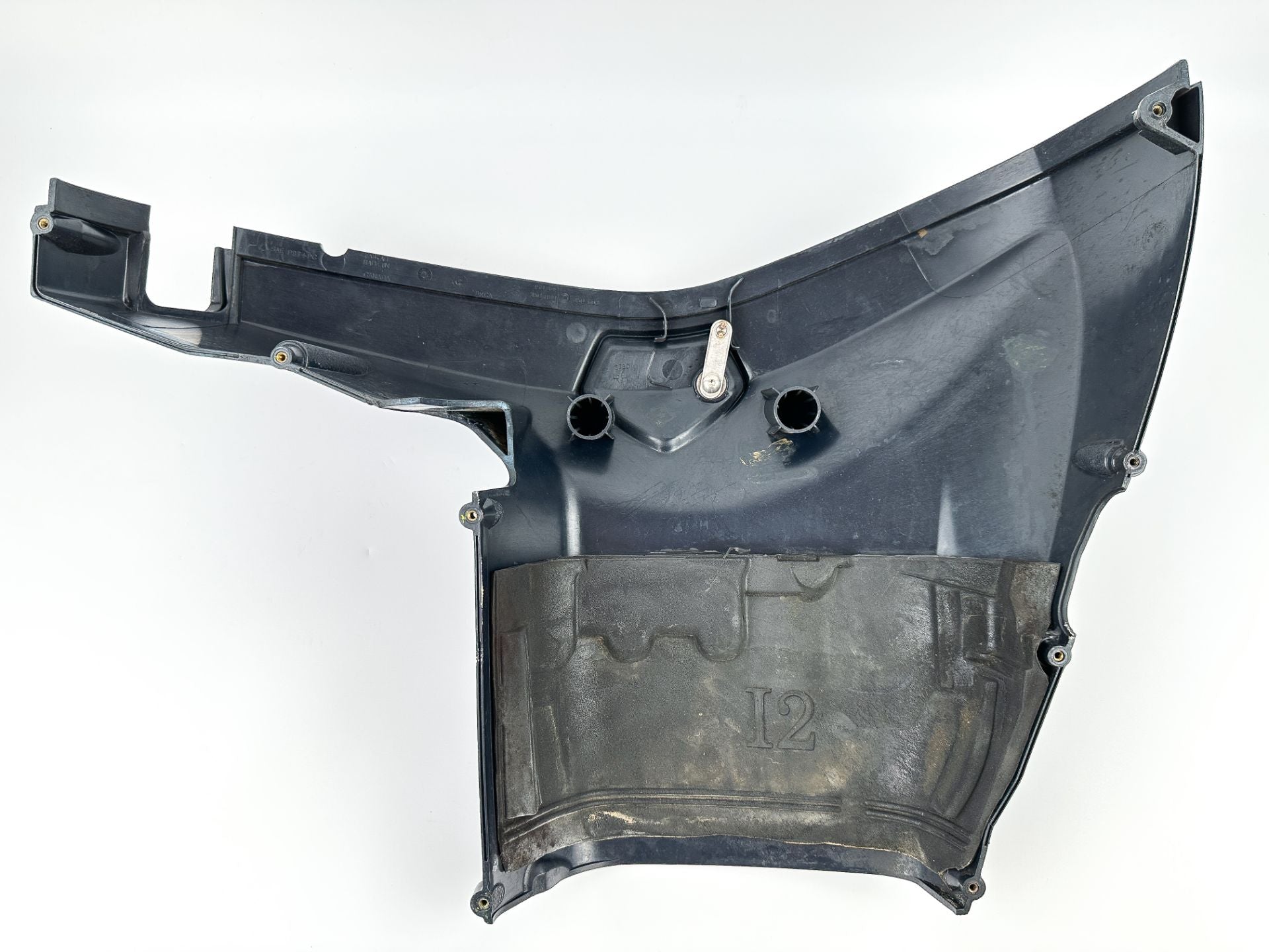 2006 Evinrude 60 HP 2 Stroke Outboard Lower Apron Cowling Starboard 5006071 OEM