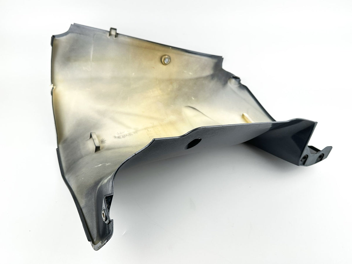 2012 Yamaha 250 HP 4 Stroke Outboard Lower Apron Cowling Starboard 6CB-42771-00-8D OEM