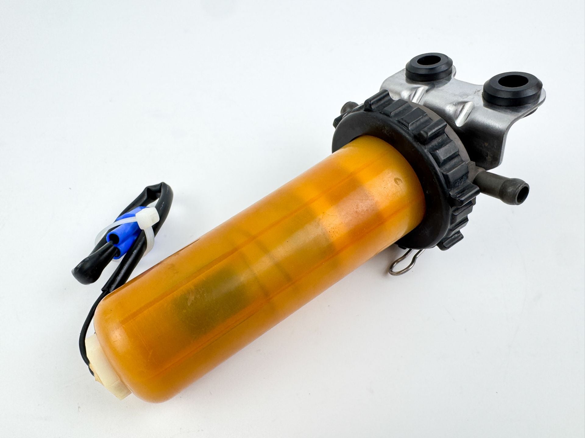2004 Yamaha 250 HP 2 Stroke Outboard Fuel Filter Assembly 68F-24560-00-00