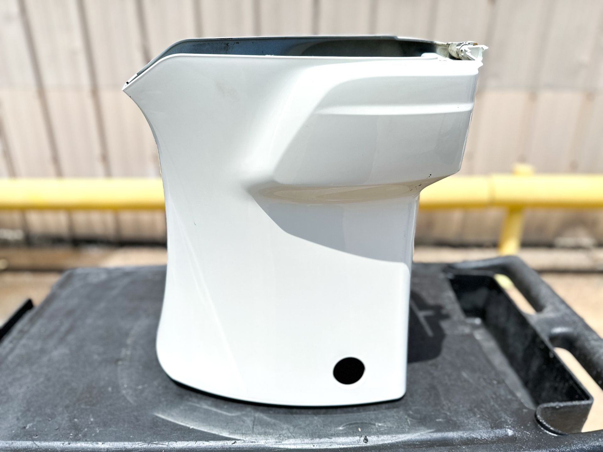 2018 Suzuki 200 HP 4 Stroke Outboard Top Cowling W/ Apron Set 61403-96810-Y5S
