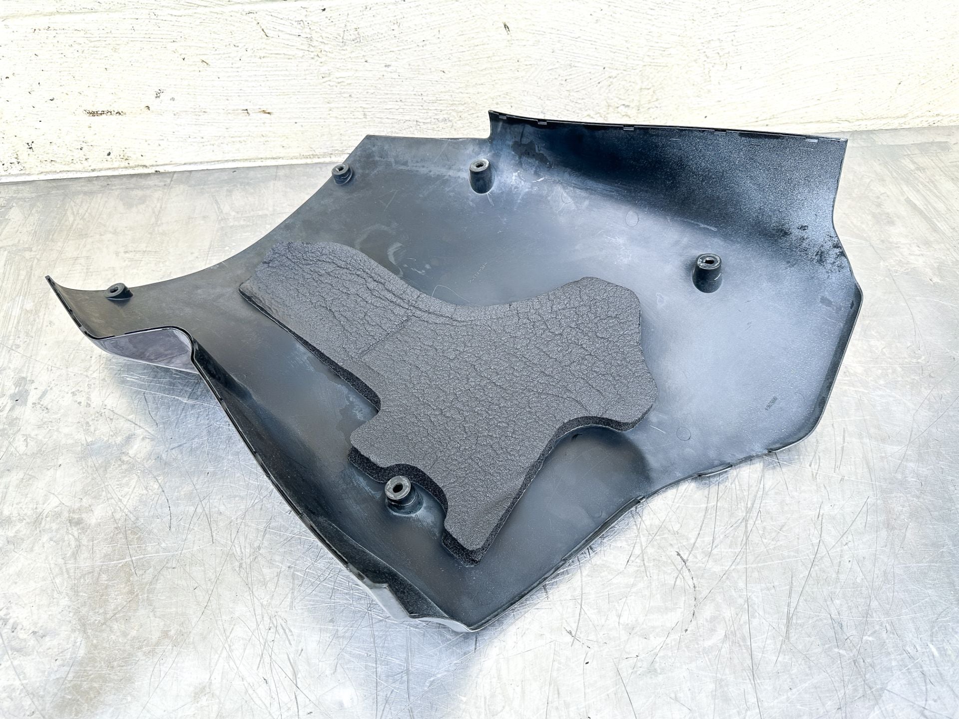 Mercury Verado L6 4 Stroke Lower Chap Assembly Cowling XL XXL 885363T04