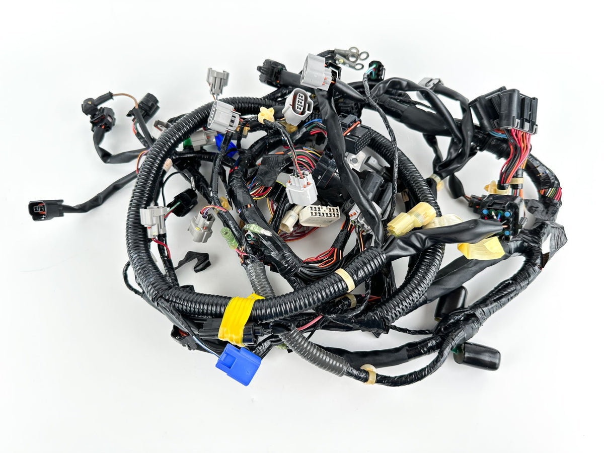 2014 Yamaha 300 HP 4 Stroke Outboard Engine Wire Harness 6CE-82590-10-00 OEM