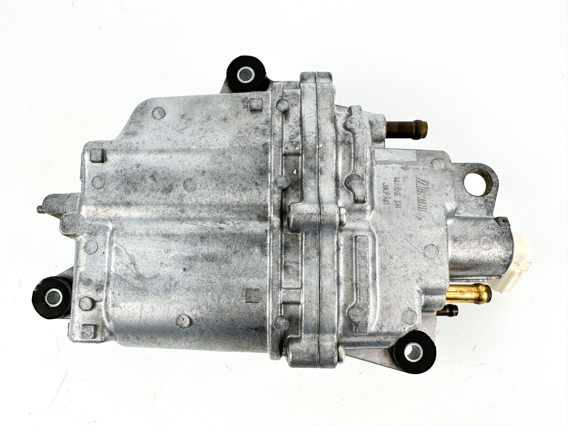 2004 Suzuki 115 HP 4 Stroke Outboard Vapor Separator Tank VST 15600-90J01 OEM