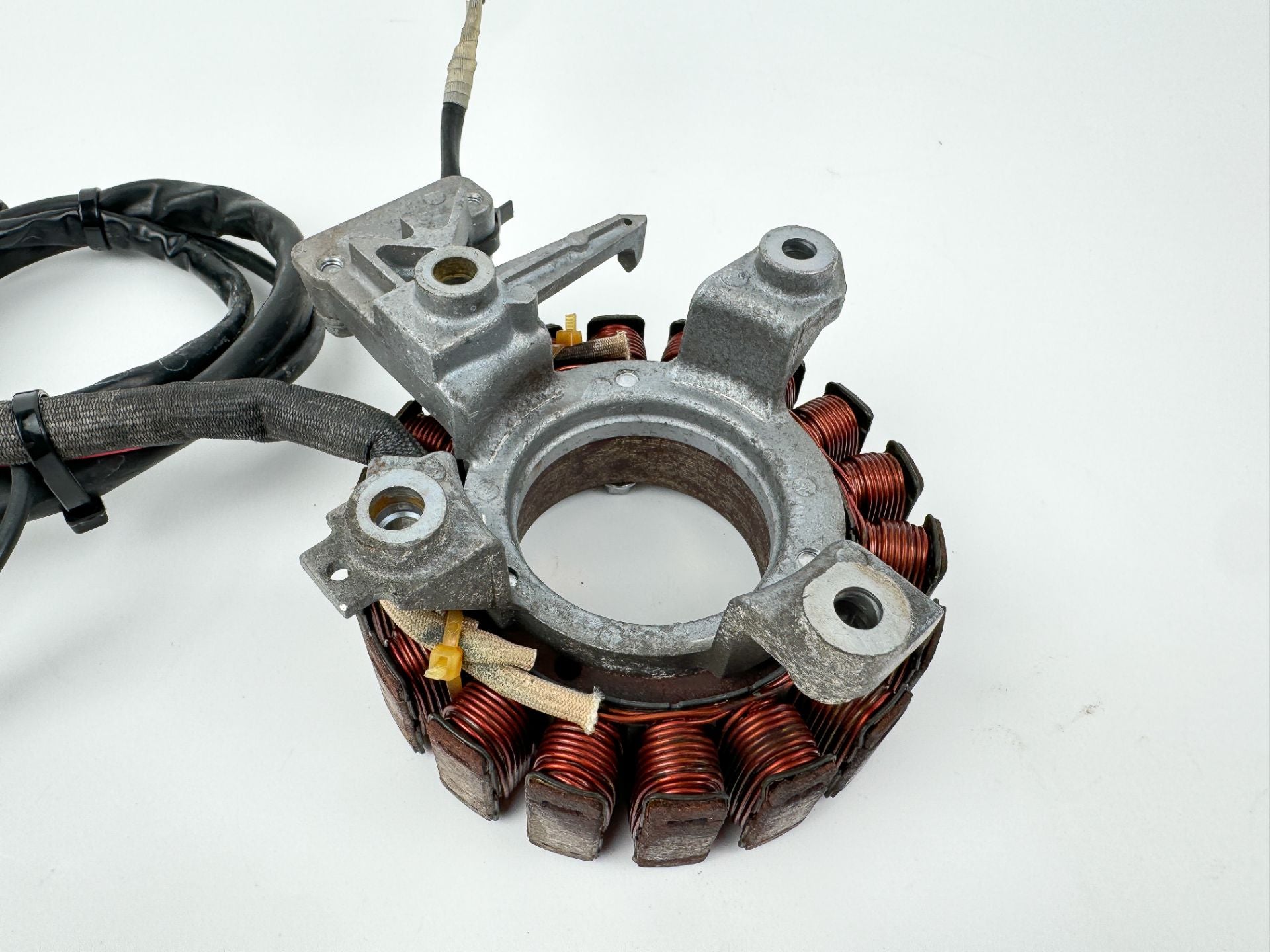 2012 Yamaha 70 HP 4 Stroke Outboard Coil Pulser Base Stator Assembly OEM