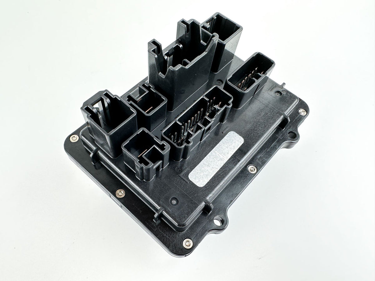 2014 Yamaha 300 HP 4 Stroke Outboard Fuse Box 6CE-82170-00-00 OEM