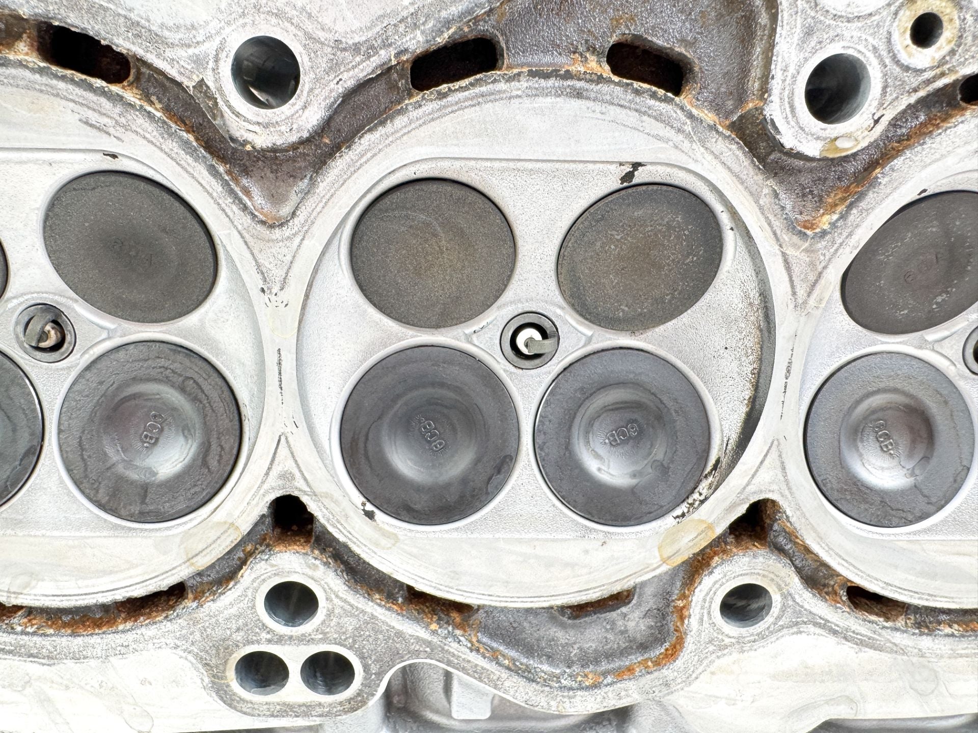 2010 Yamaha 250HP 4 Stroke Outboard Starboard Cylinder Head 6CB-W009A-00-00 Vmax