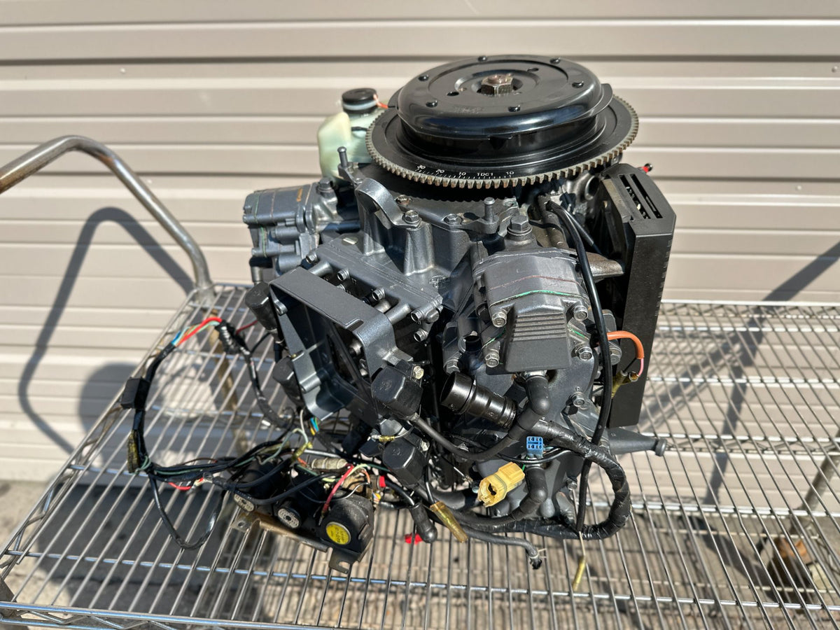 1997 Yamaha 130 HP 2 Stroke Outboard Powerhead 6N7-W0090-16-4D OEM