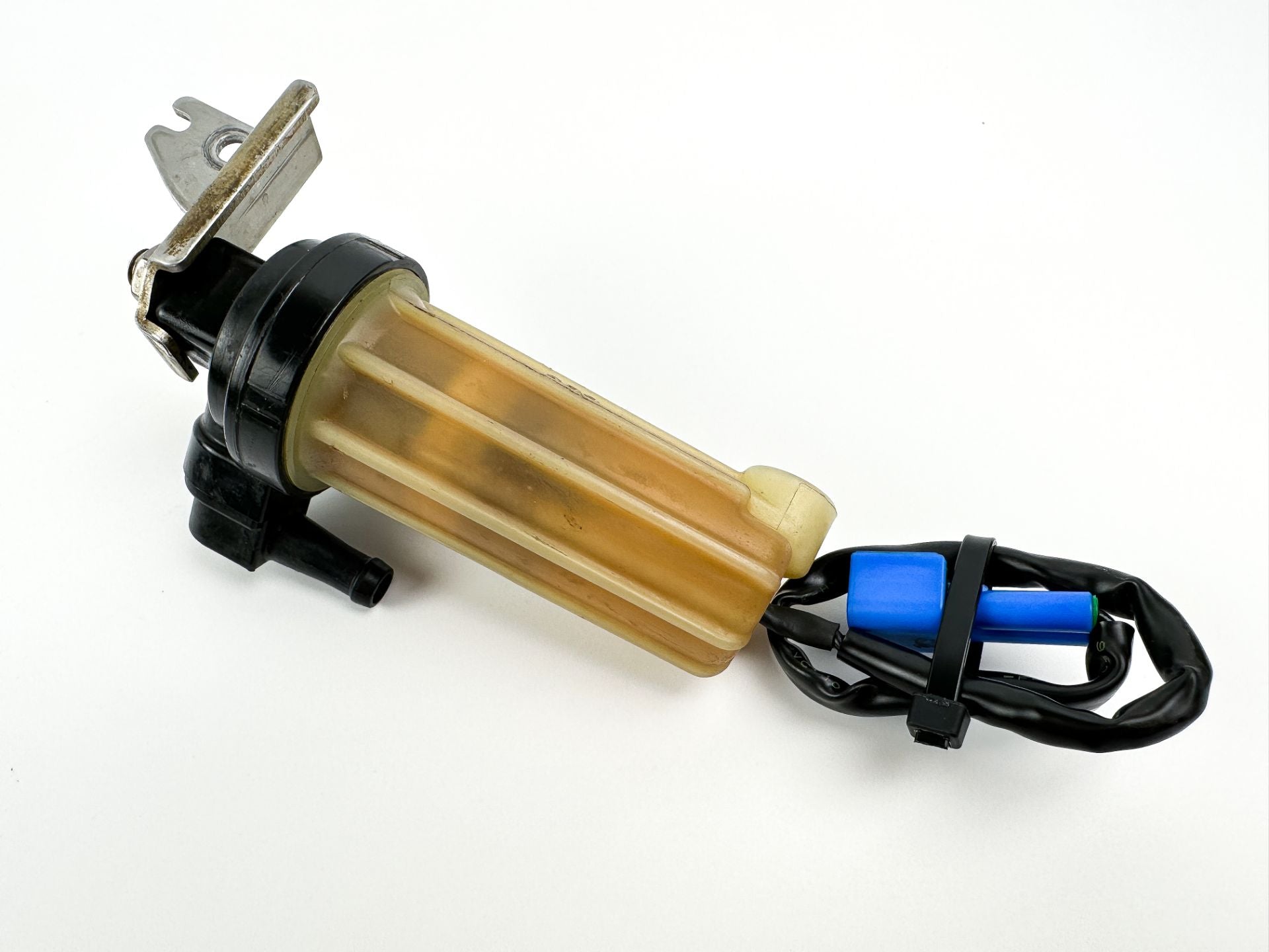 2012 Yamaha 115 HP 4 Stroke Outboard Fuel Filter Assembly 6D8-24560-00-00 OEM