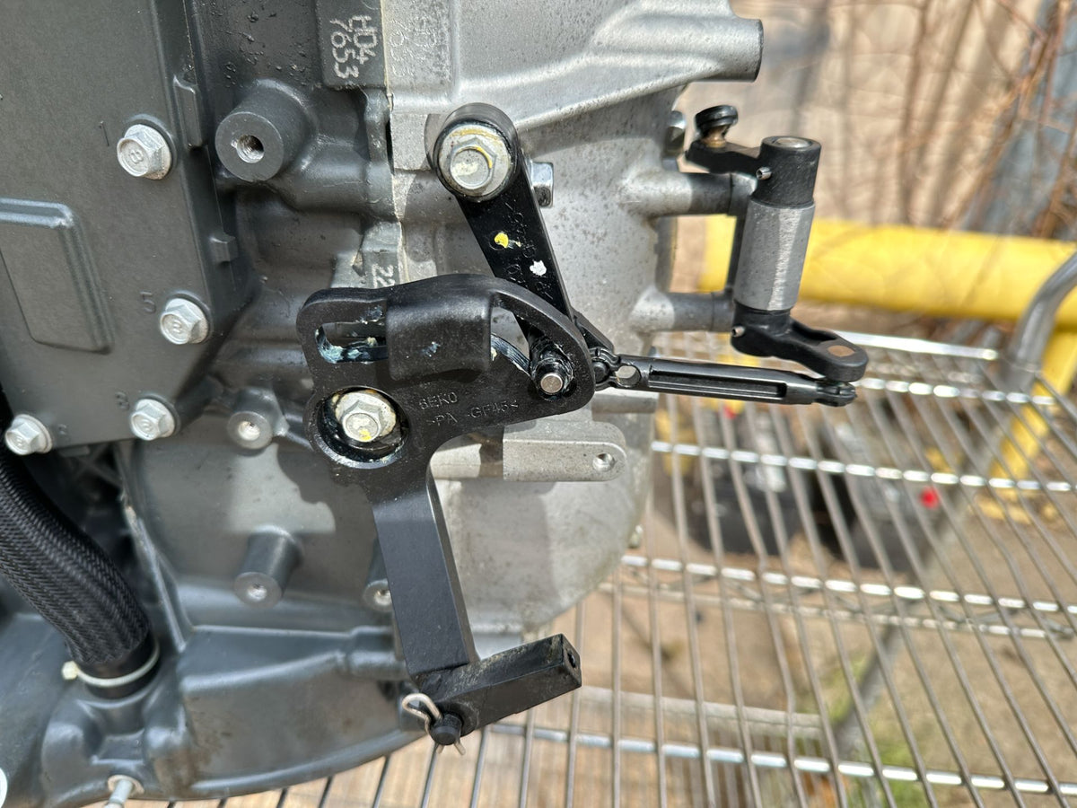 2019 Yamaha 115 HP 4 Stroke Outboard Powerhead 6EK-W009B-12-9S OEM