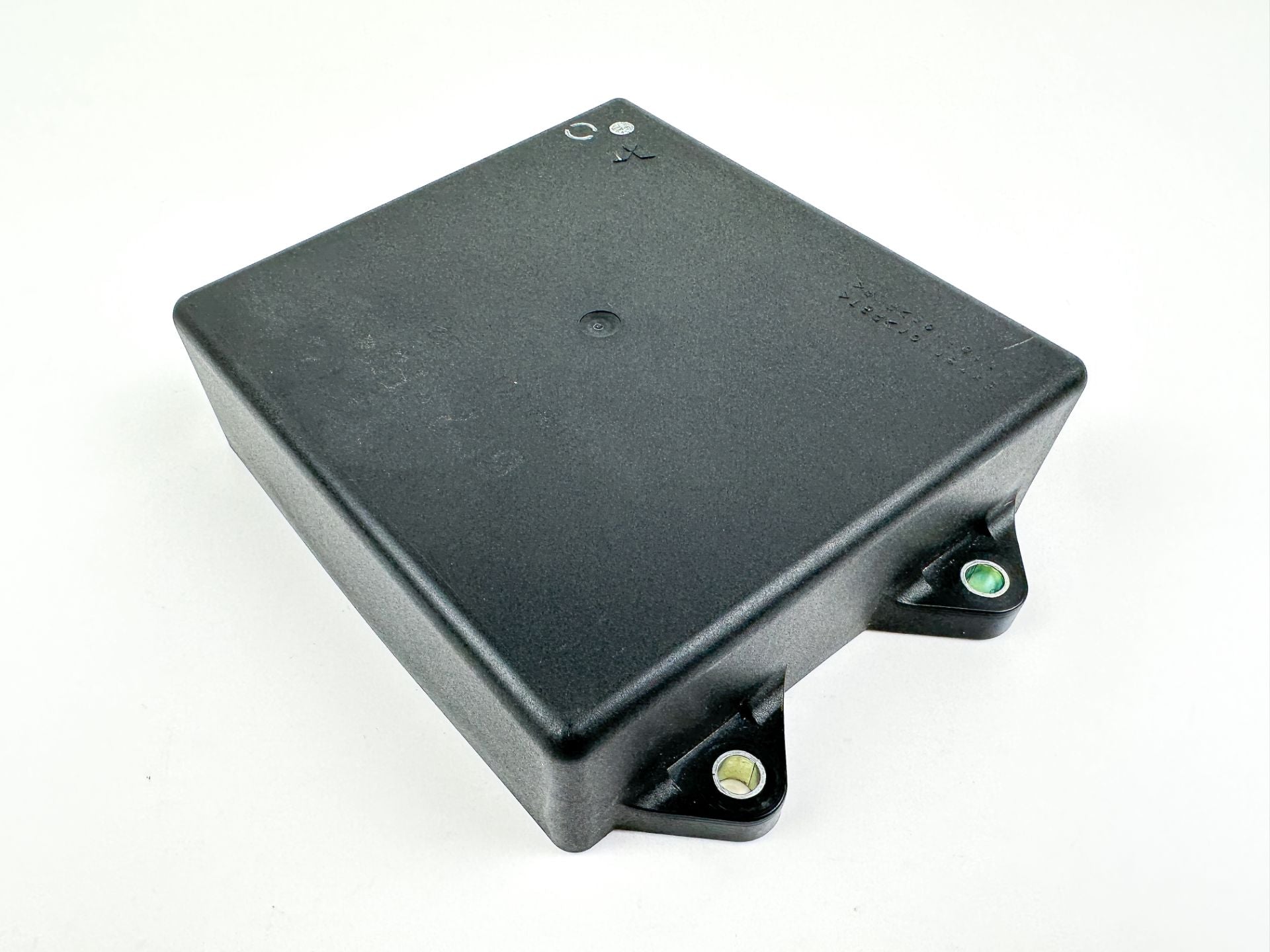 2005 Yamaha 250 HP 4 Stroke Outboard Engine Control Unit ECU 6P2-8591A-10-00 OEM