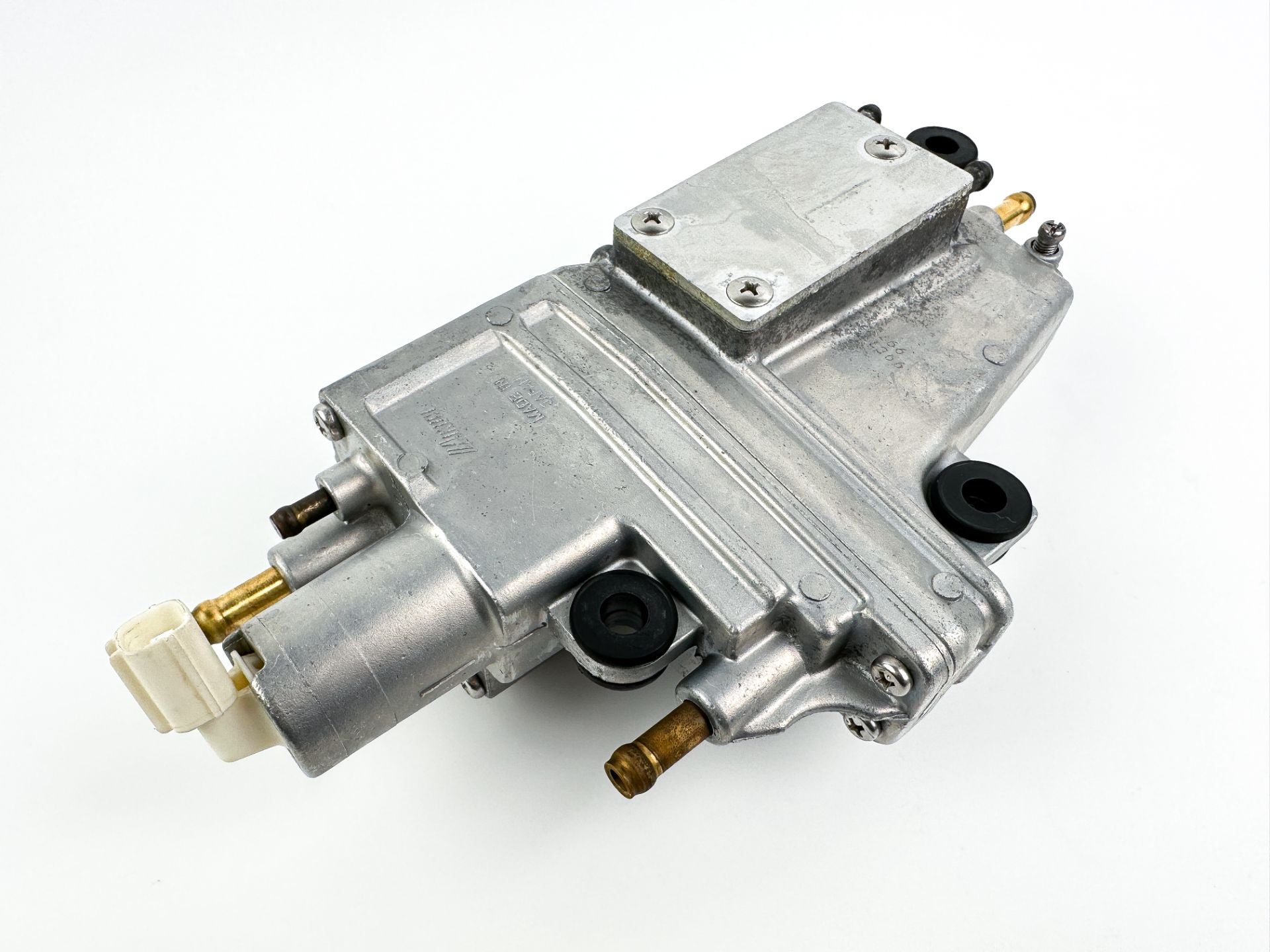 2000 Evinrude 70 HP 4 Stroke Outboard Vapor Separator Tank VST 15600-99EV2 OEM