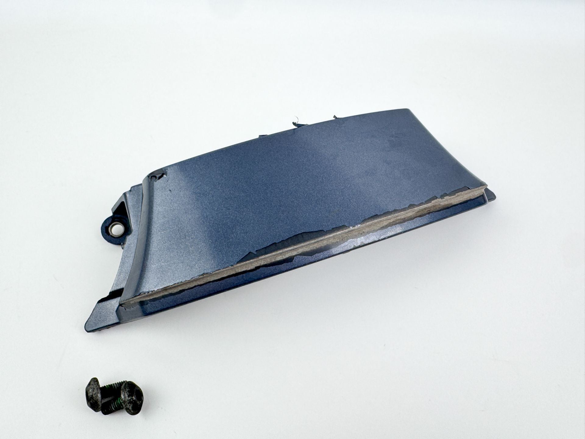 2004 Yamaha 225 HP 4 Stroke Outboard Upper Casing Cover Insert 69J-45151-00-8D OEM