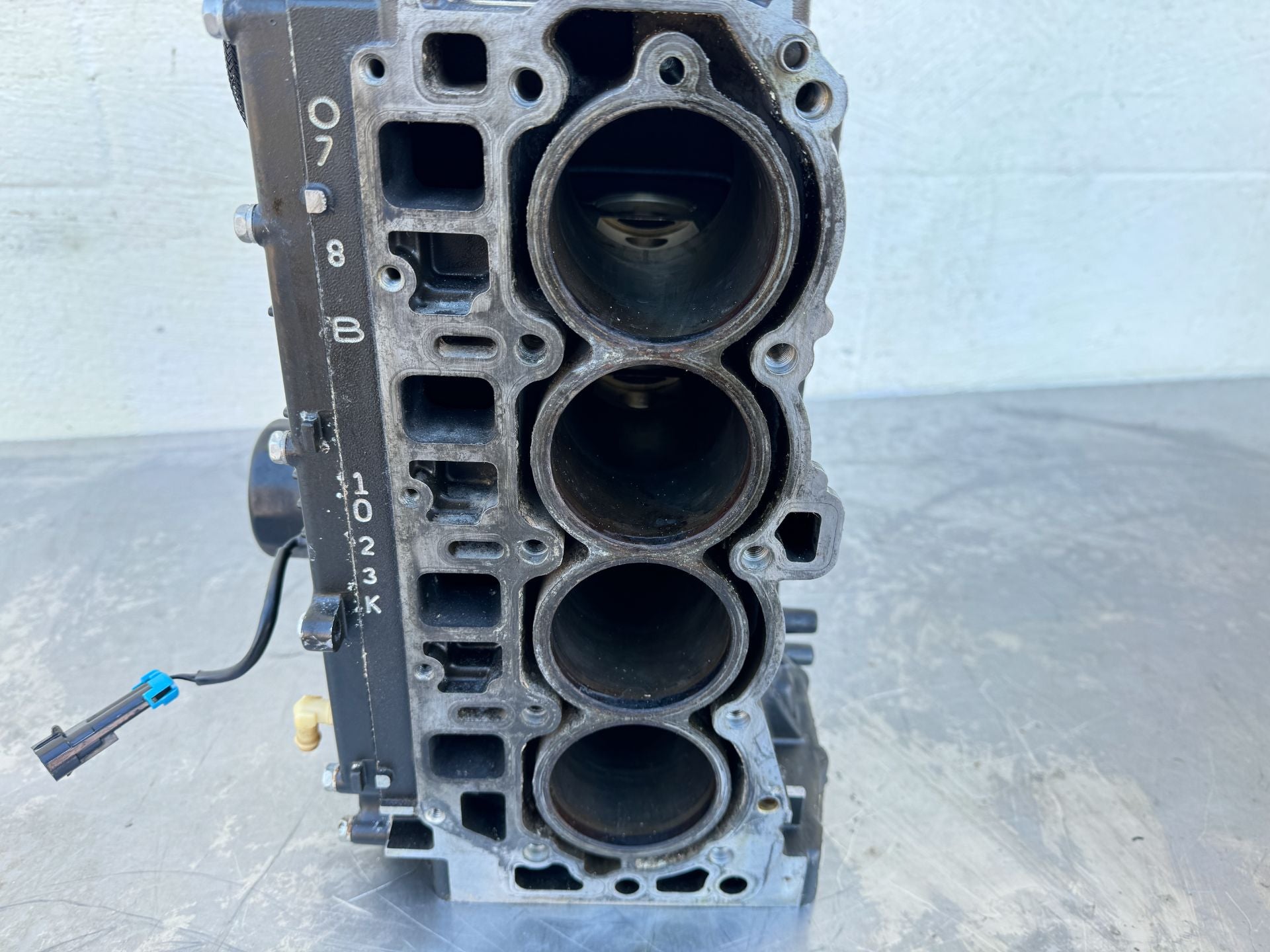 2003 Mercury 60 HP 4 Stroke Outboard Crankcase Short Block Assembly 857015T6 OEM