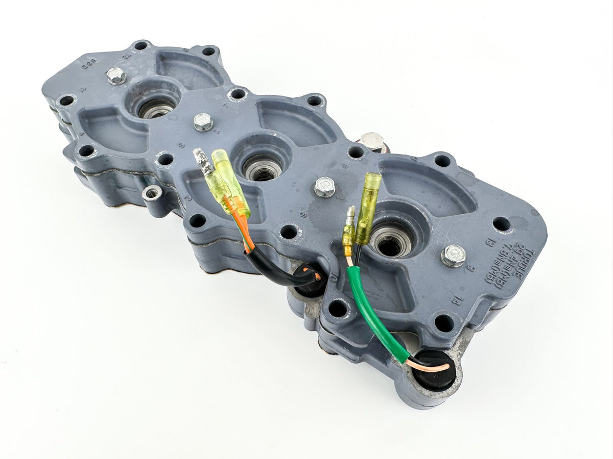 2002 Yamaha 50 HP 2 Stroke Outboard Cylinder Head 63D-11111-00-1S OEM