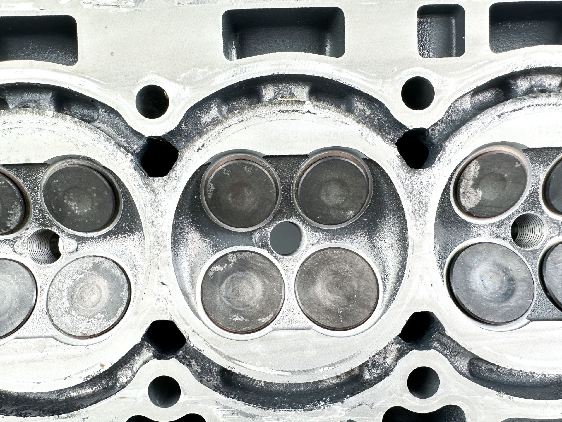 2011 - 2014 Yamaha 115 HP 4 Stroke Outboard Cylinder Head 68V-W009A-08-9S OEM