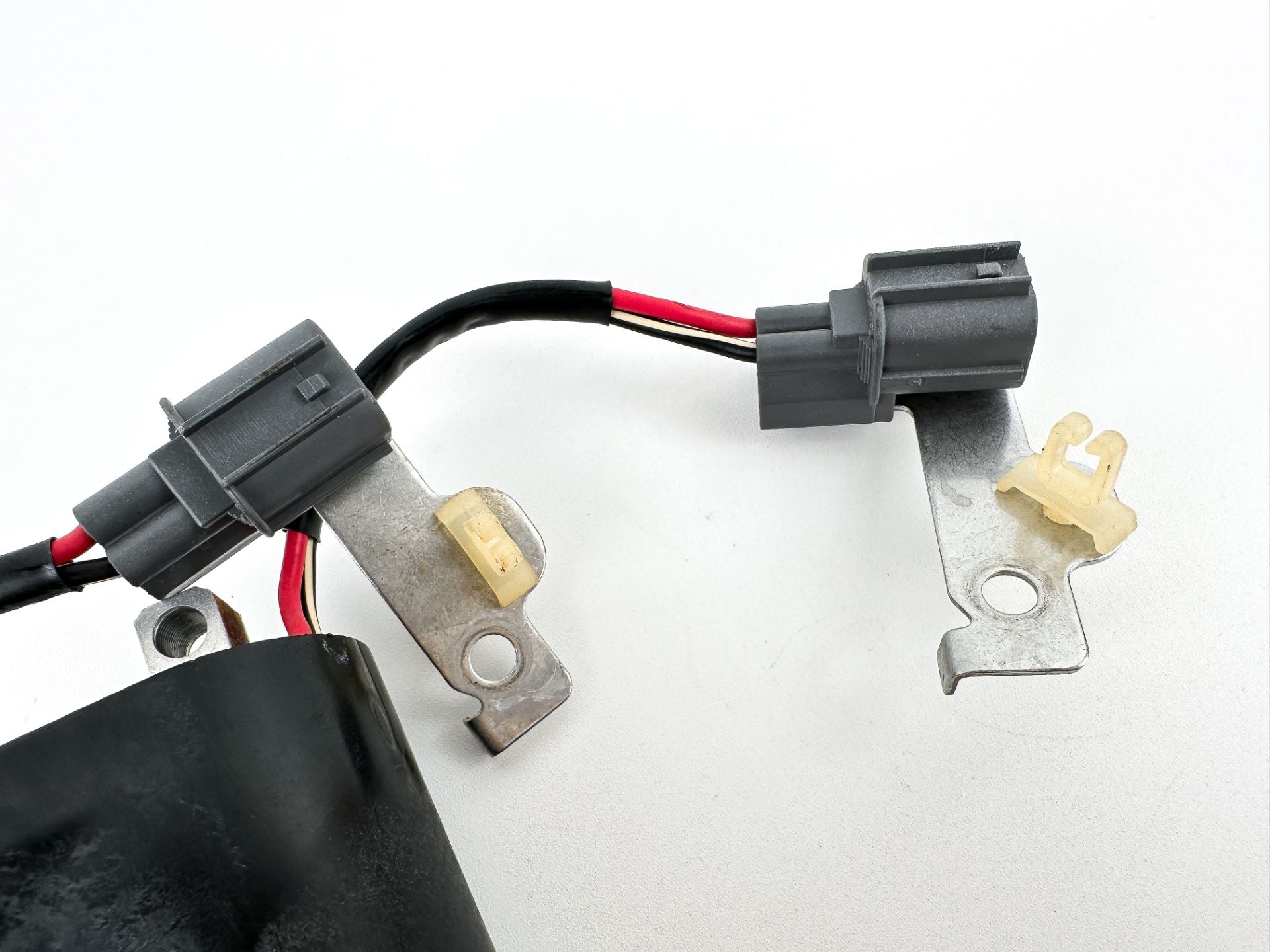 2005 Yamaha 115 HP 4 Stroke Outboard Ignition Coil Set 68V-82310-00-00 OEM