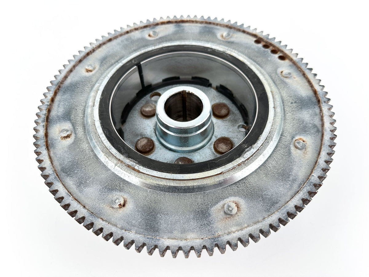 2013 Yamaha 115 HP 4 Stroke Outboard Flywheel Rotor 68V-81450-00-00 OEM