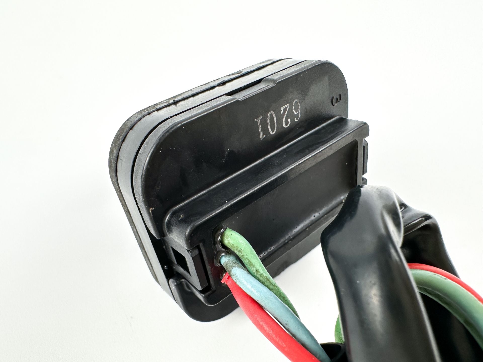2016 Yamaha 115 HP 4 Stroke Outboard Trim Switch 69J-82563-01-00 OEM