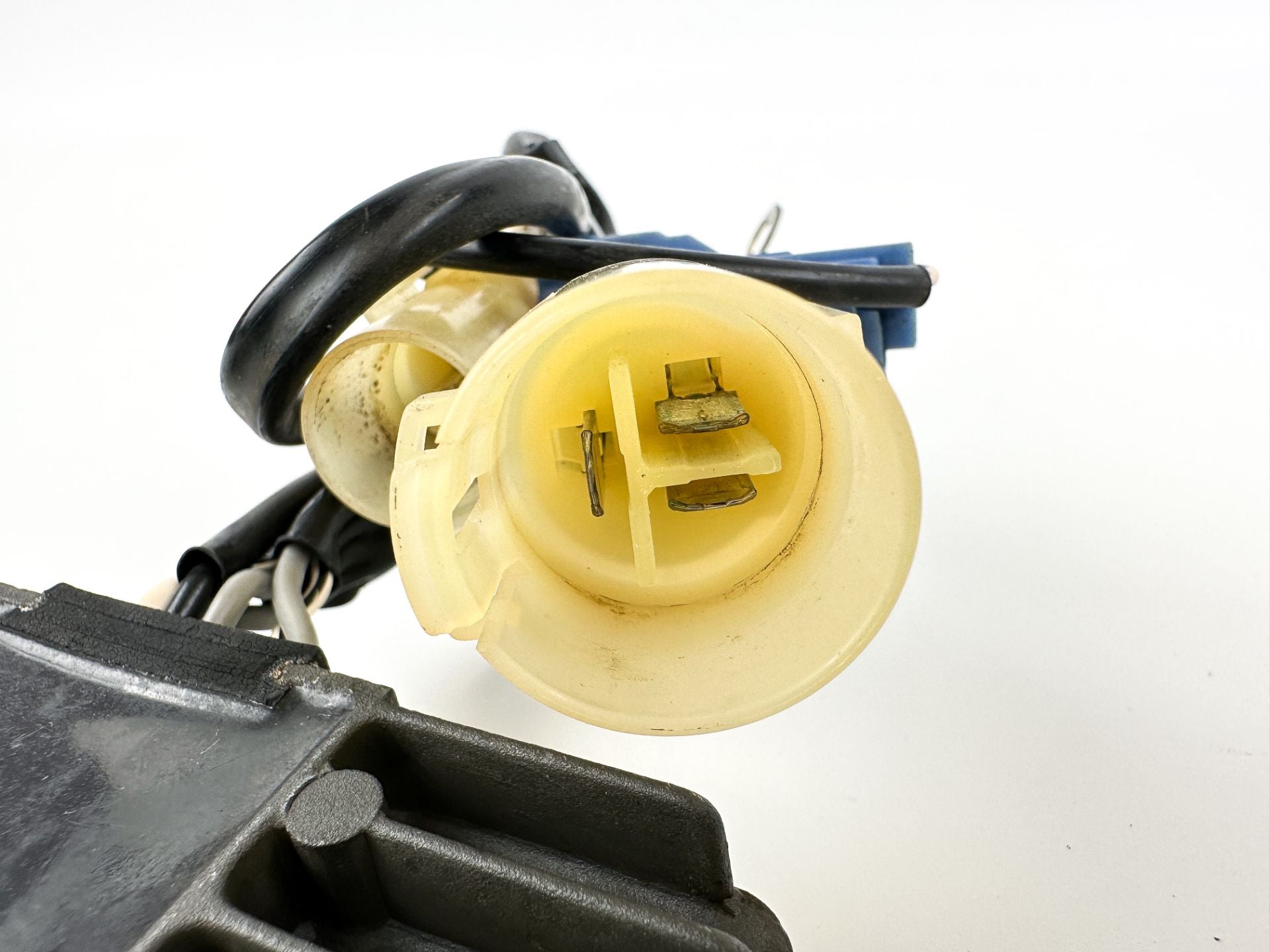1997 Honda 90 HP 4 Stroke Outboard Rectifier & Regulator 31750-ZW1-003 OEM