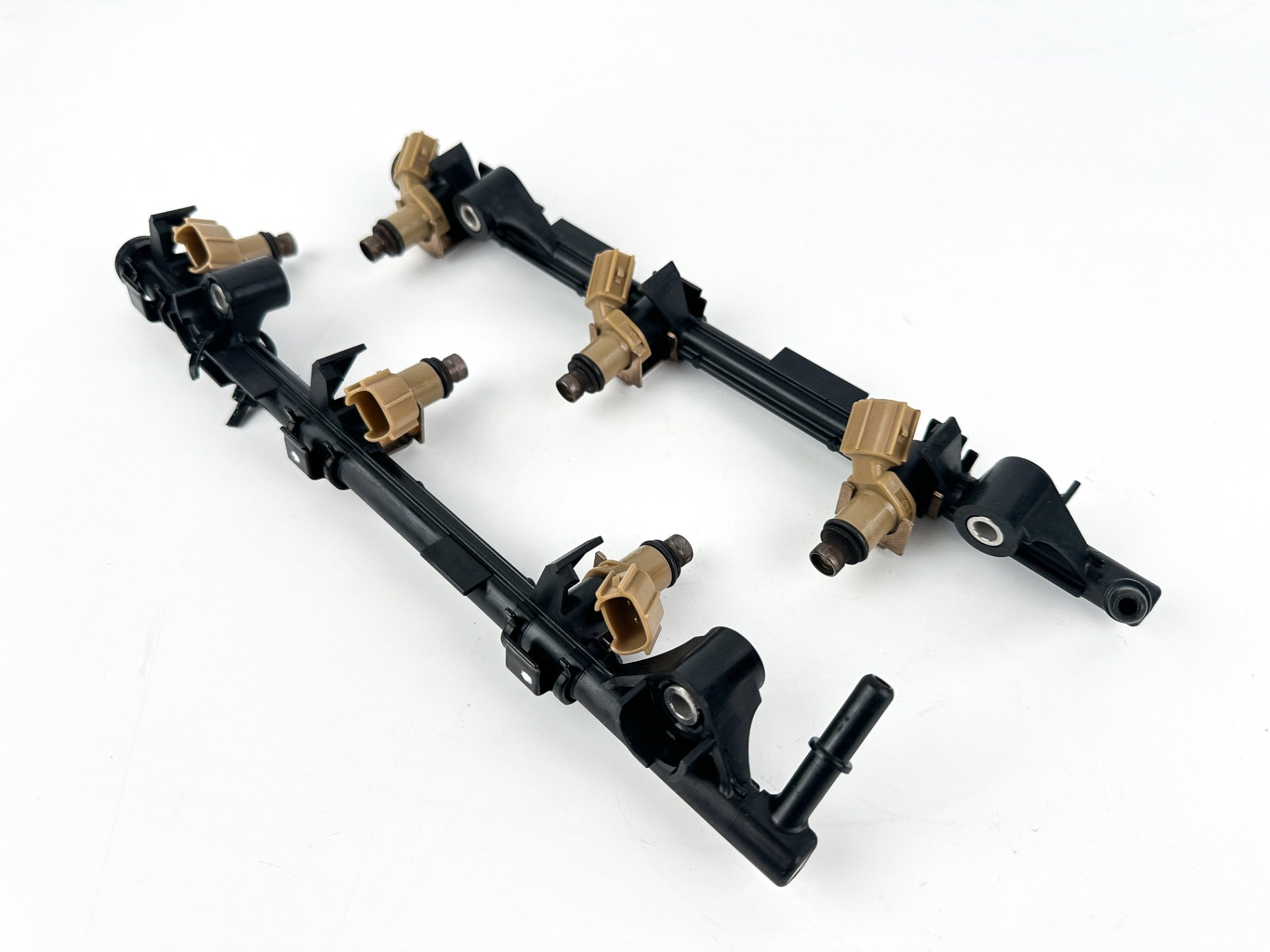 2008 Yamaha 250 HP 4 Stroke Outboard Fuel Injector Set W/ Rail 6P2-13761-10-00 OEM
