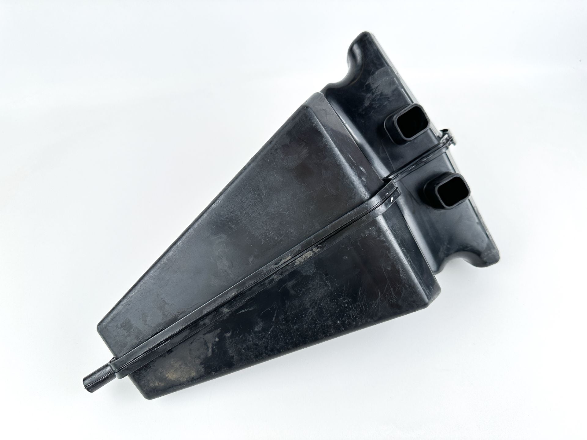 2014 Evinrude 200 HP 2 Stroke Outboard Muffler 5005699 OEM