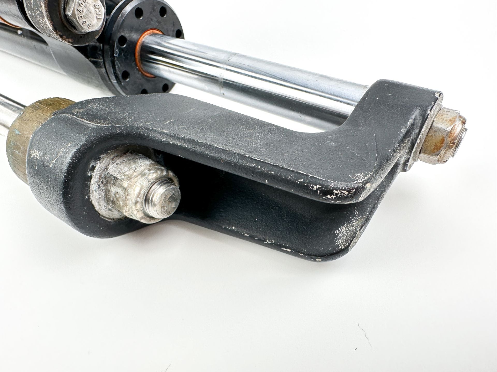 SeaStar HC5358-3 Outboard Hydraulic Steering Cylinder Front Mount Assembly
