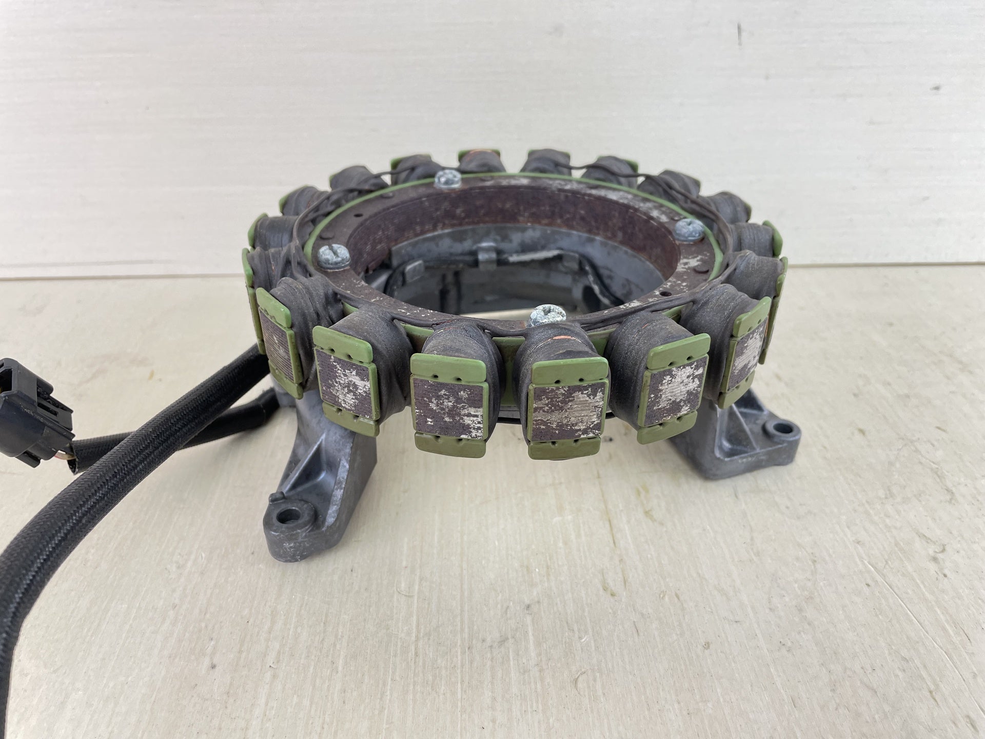 04 - 2022 Yamaha 150HP 4 Stroke Outboard Stator Coil Pulser Base Assembly