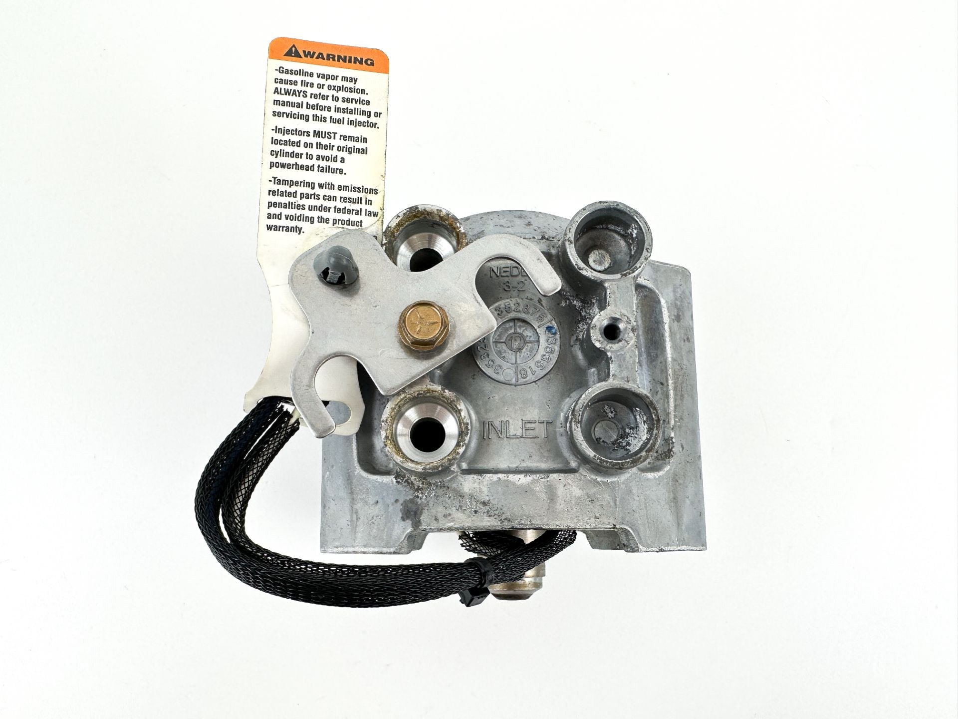 2013 Evinrude 250 HP 2 Stroke Outboard Starboard Side Fuel Injector 5007765 OEM