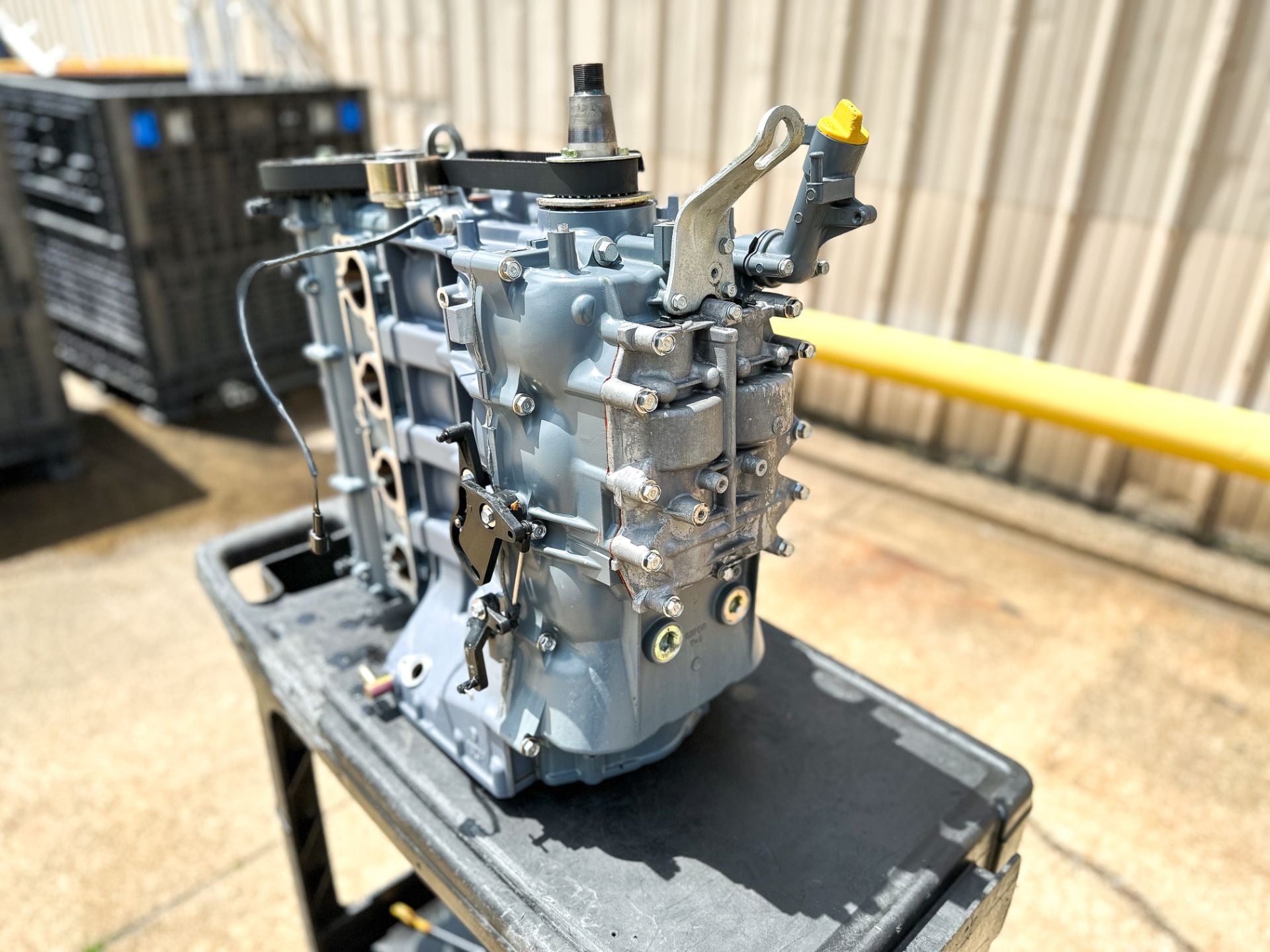 2004 Yamaha 150 HP 4 Stroke Outboard Powerhead 63P-W009B-00-1S OEM