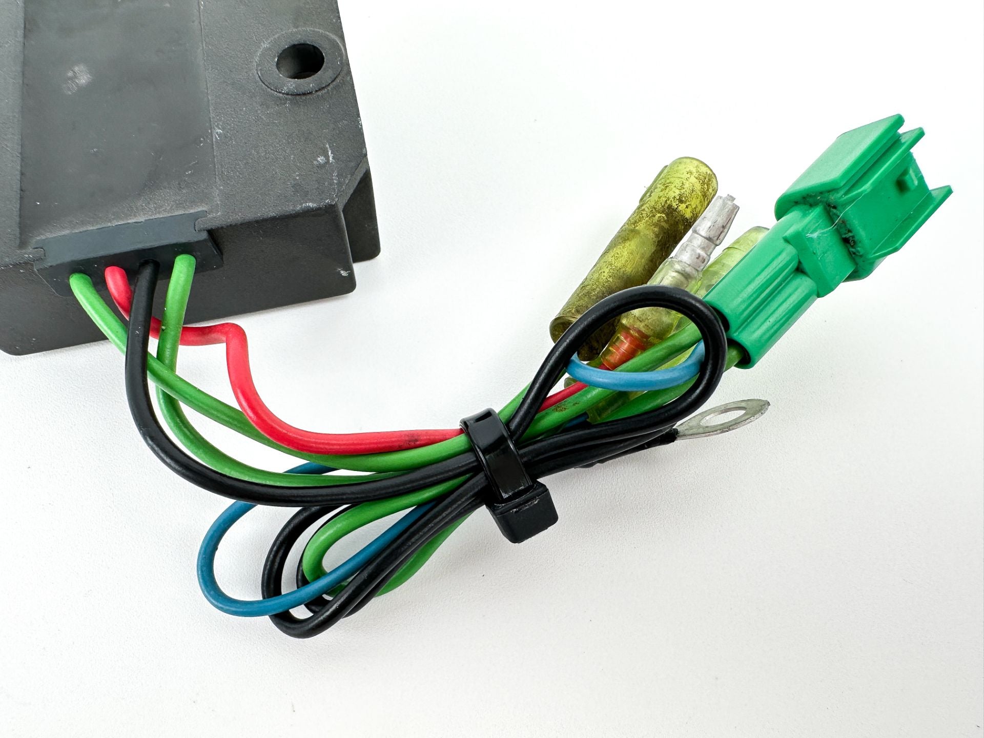 2004 Yamaha 90 HP 2 Stroke Outboard Rectifier & Regulator 6H0-81960-10-00 OEM