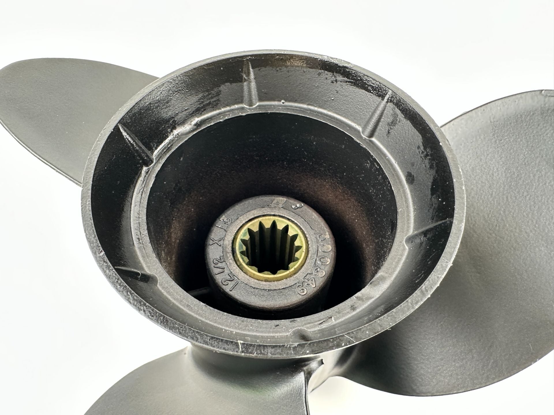 Evinrude Johnson 12 1/2 x 13P Propeller RH Standard 390849 OMC