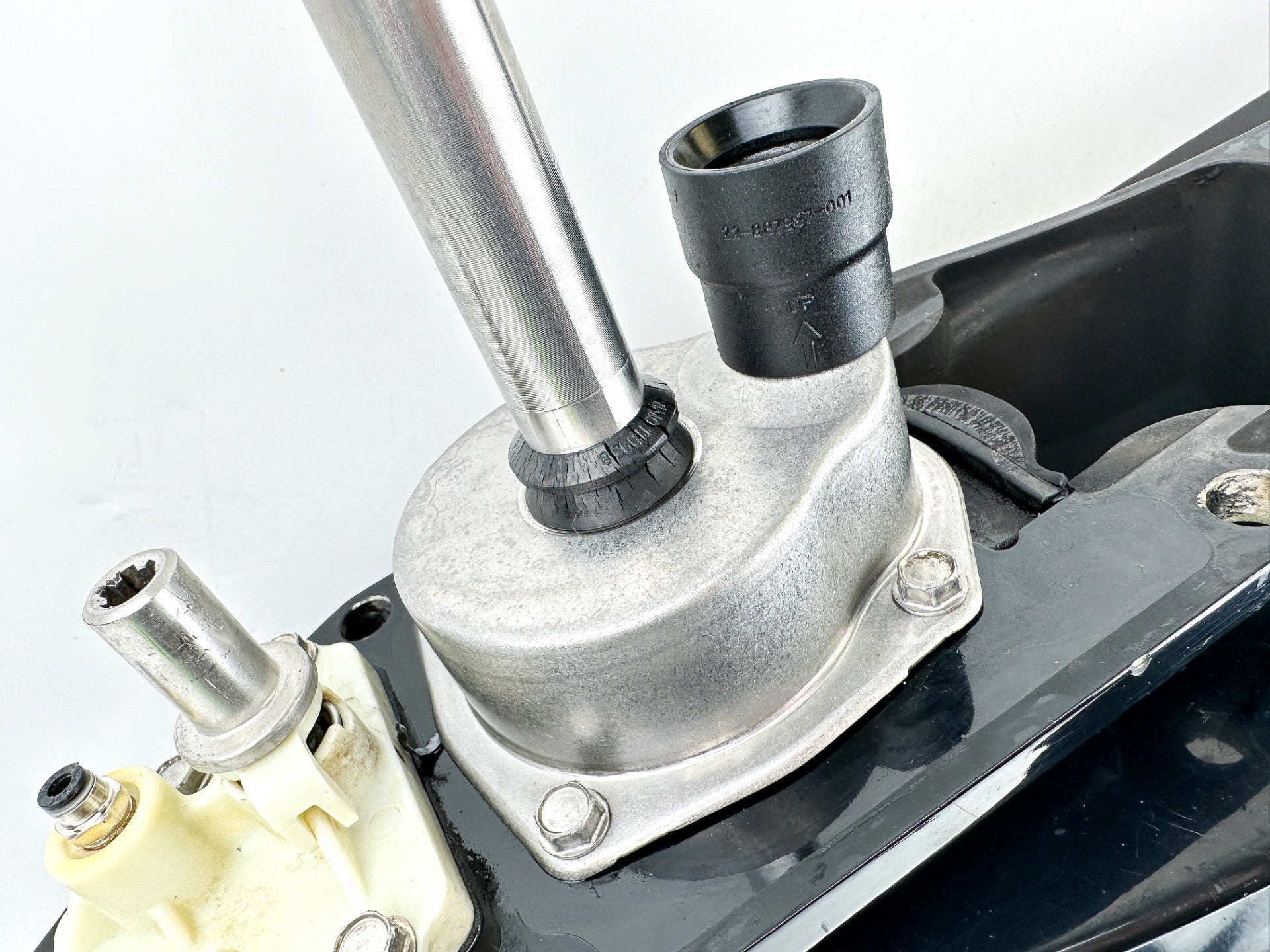 Mercury 225 250 275 300 HP L6 Verado 25" 1.85 Lower Unit Gear Case 5.44 Standard