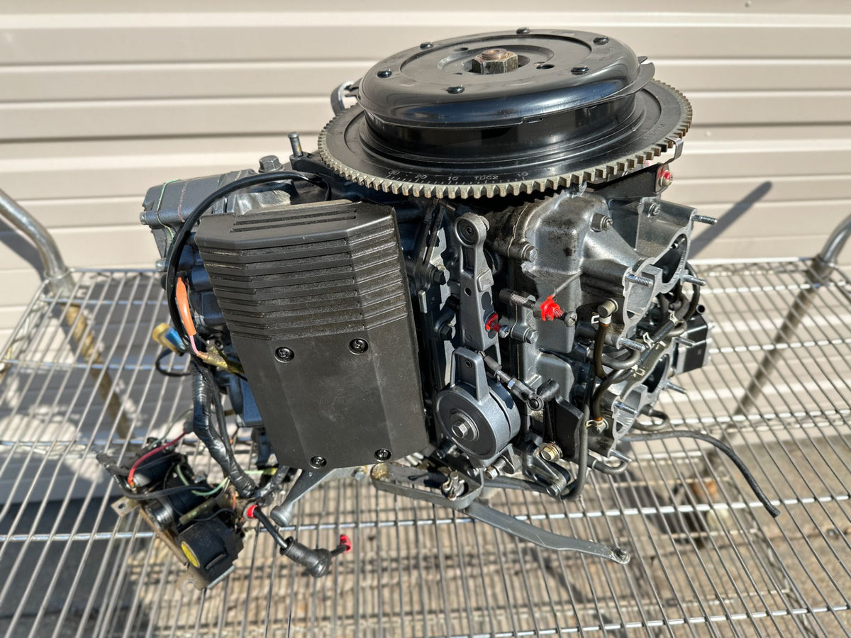 1997 Yamaha 130 HP 2 Stroke Outboard Powerhead 6N7-W0090-16-4D OEM