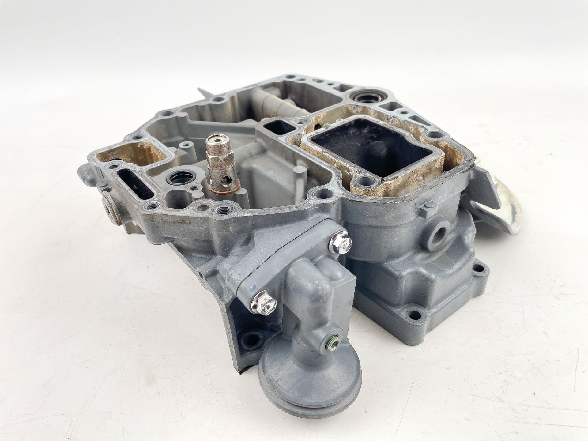 2019 Suzuki 90 HP 4 Stroke Outboard Engine Holder 51111-87L00-Y5S OEM