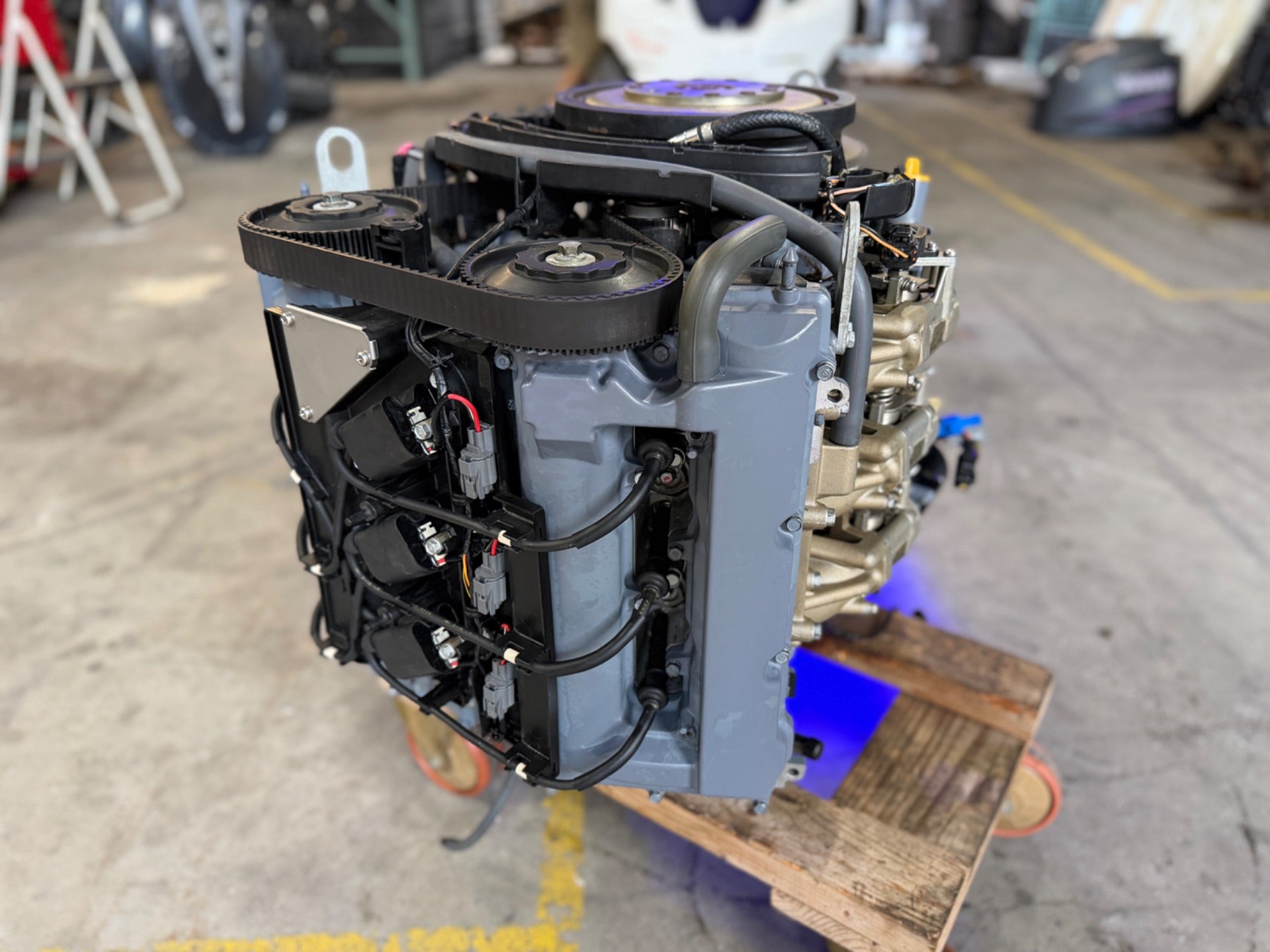 2003 Yamaha F225 225HP 3.3L 4 Stroke Outboard Powerhead 995 Hours