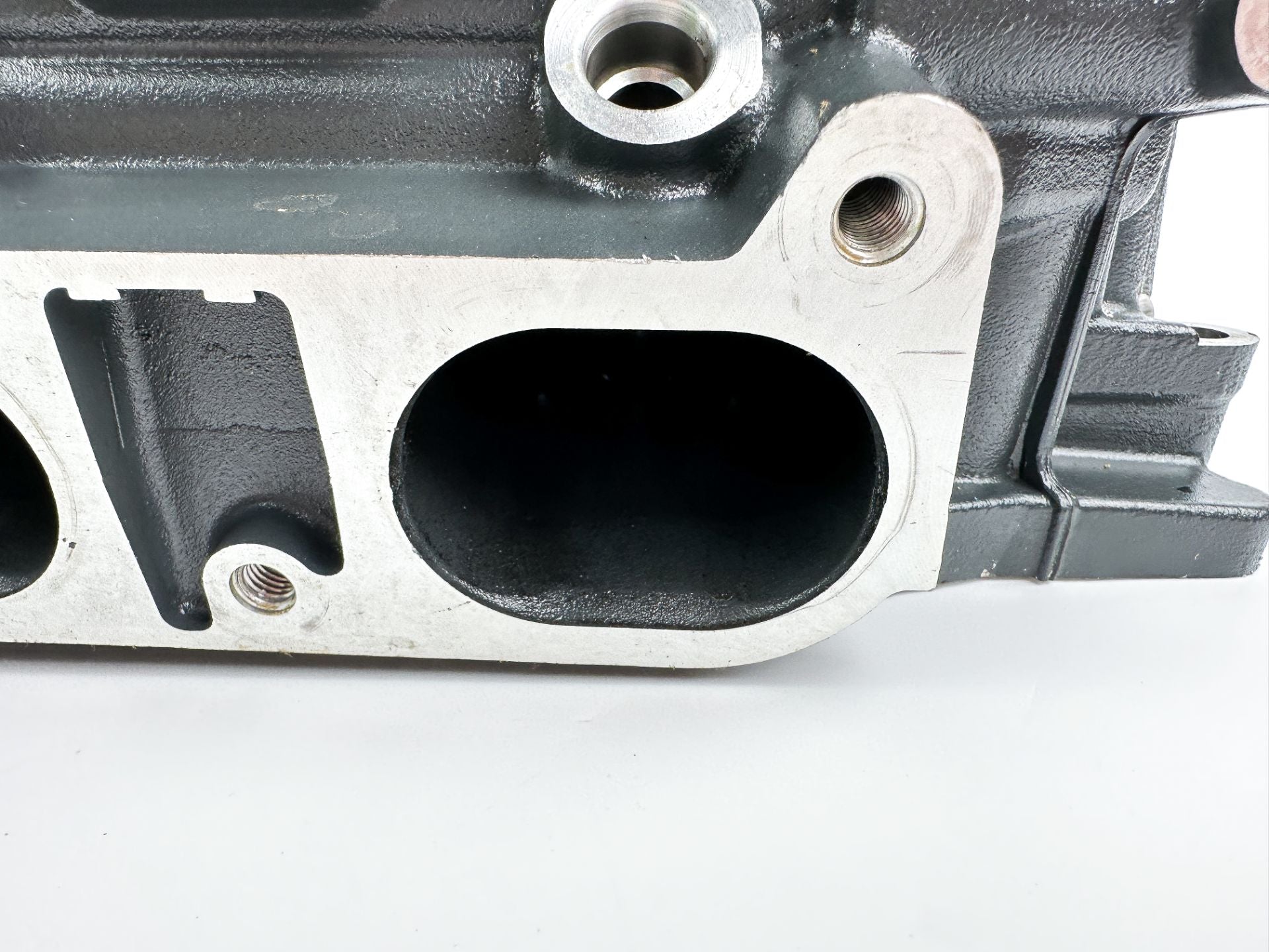 2019 Yamaha F250 250 HP 4 Stroke Outboard Port Cylinder Head 6CE-W009C-03-9S OEM