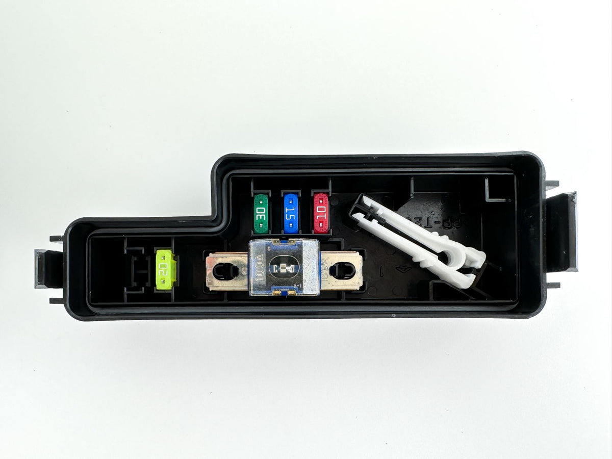 2014 Yamaha 300 HP 4 Stroke Outboard Fuse Box 6CE-82170-00-00 OEM