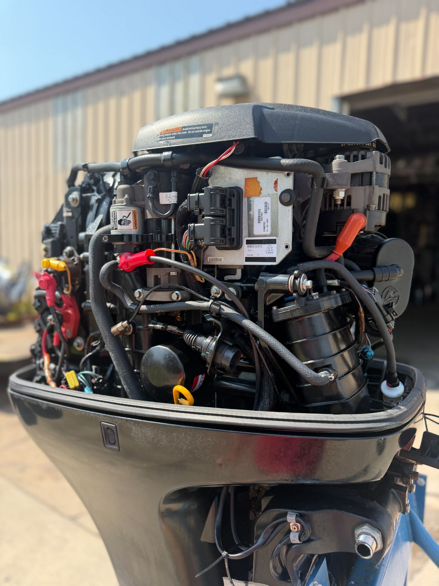 2007 Mercury 115HP 4 Stroke Outboard Engine W/ 25 Shaft 227 Hours