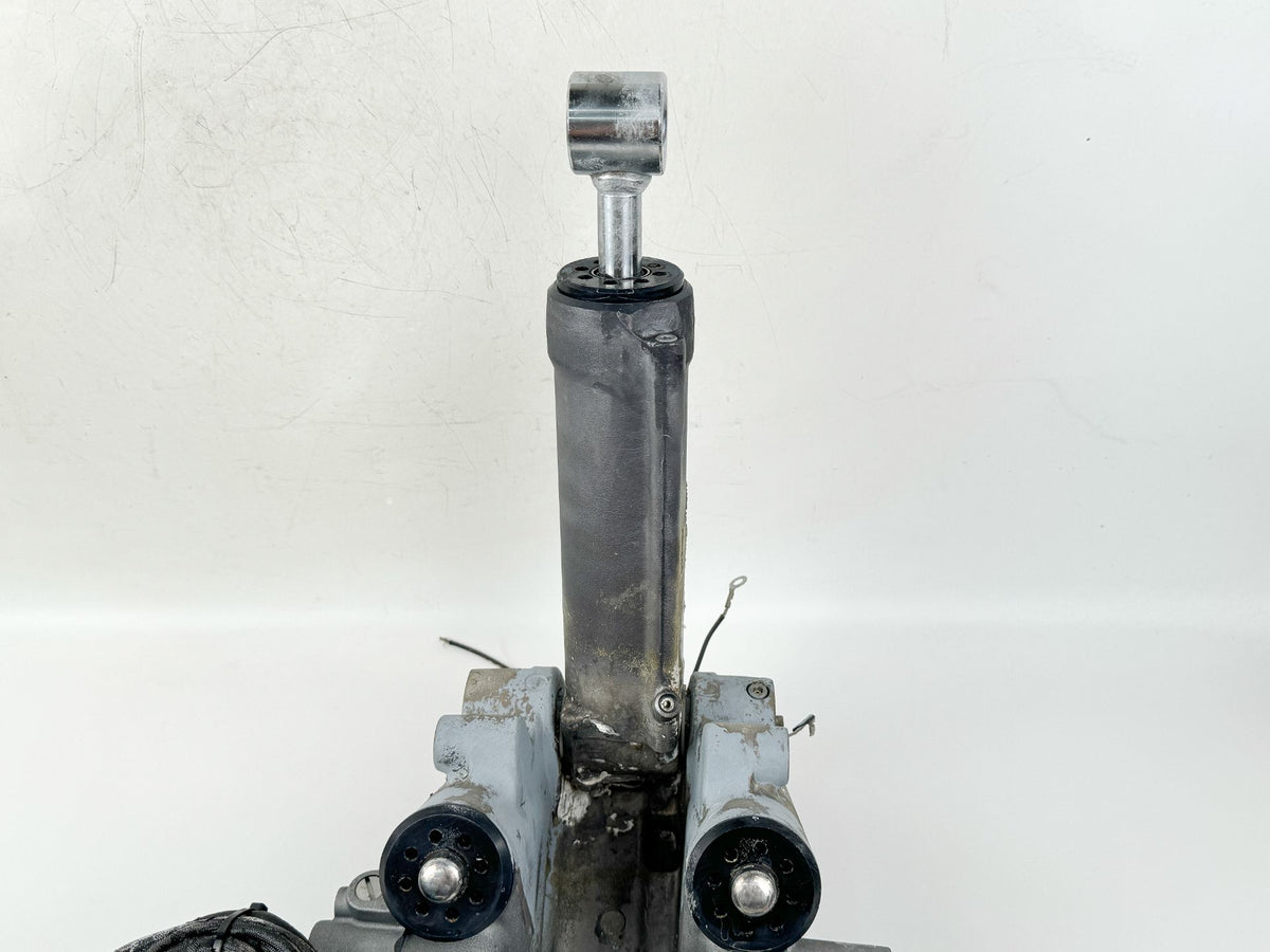 Yamaha V8 F 300 350 HP Outboard Power Trim Tilt Unit 6AW-43800-05-00