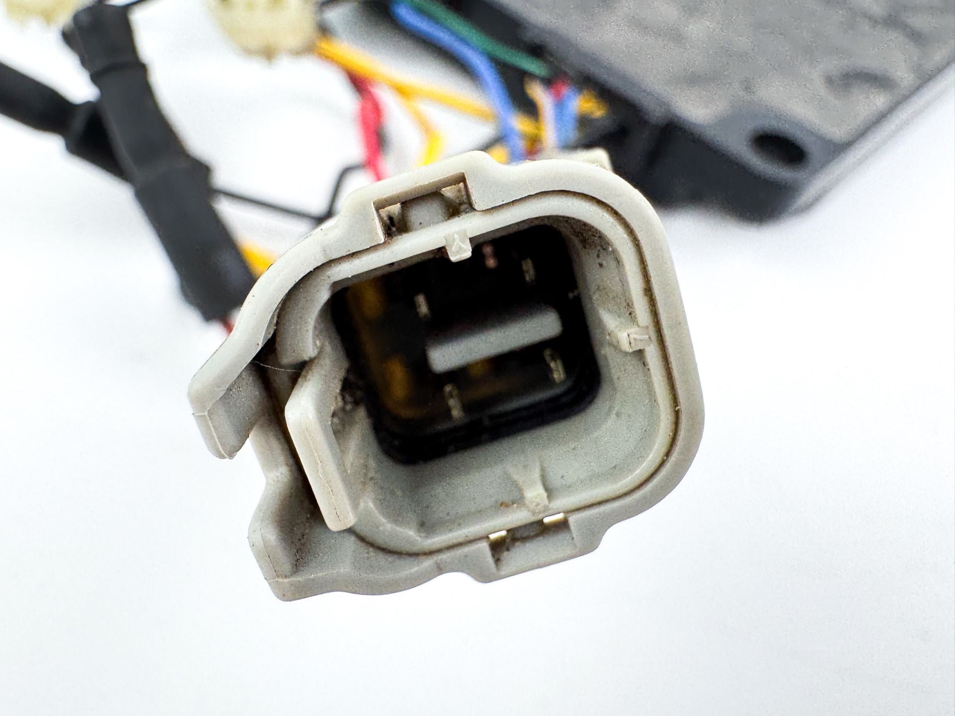 30580-ZV5-681 Honda 98-03 4 Stroke Outboard CDI C.D.I Module Ignition Control 40HP