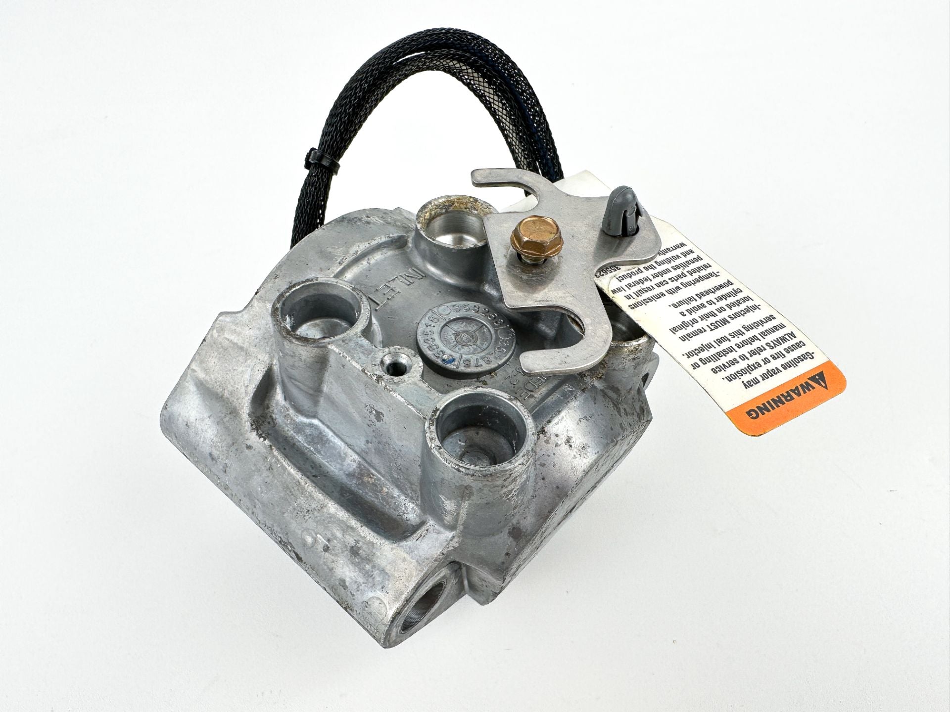 2013 Evinrude 250 HP 2 Stroke Outboard Starboard Side Fuel Injector 5007765 OEM