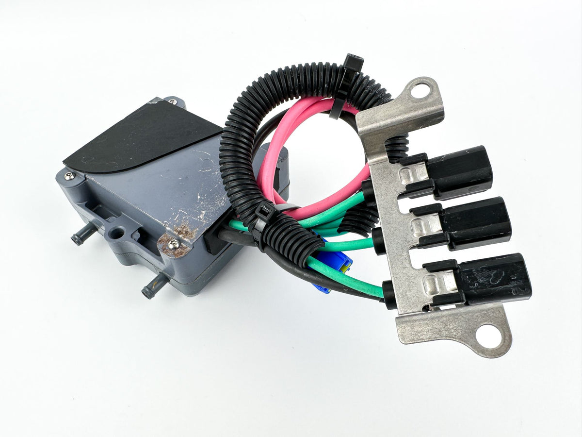 2007 Yamaha 250 HP 2 Stroke Outboard Rectifier & Regulator 60V-81960-02-00 OEM